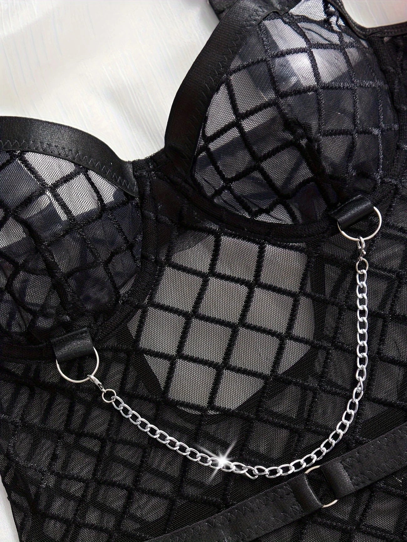 Luxe BDSM body met mesh en kettingdetails – Midnight Allure – sexy & erotisch | Dare to Undress
