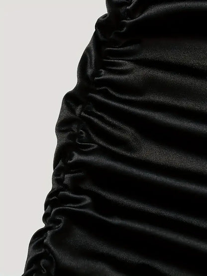 Velvet Desire – Luxuriöses schwarzes Erotikkleid mit Spitze und Satin-Optik | Sexy &amp; Elegant
